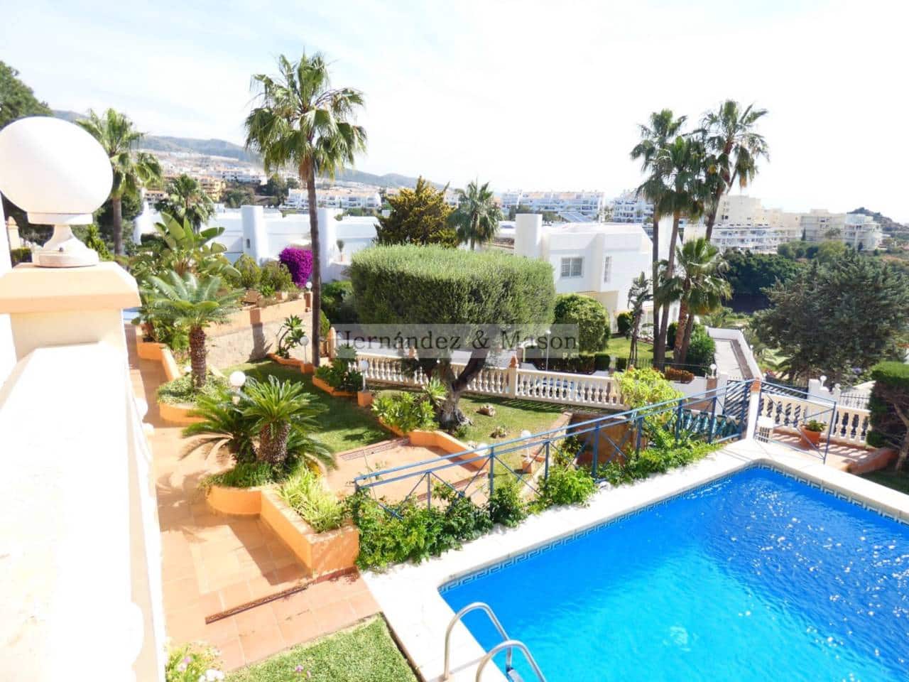 7 sypialnia Willa na sprzedaż w Torrequebrada z basenem garażem - 2 195 000 € (Ref: 8359176)