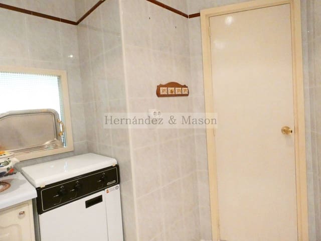 1 slaapkamer Appartement te huur in Benalmádena met zwembad - € 900 (Ref: 8740782)