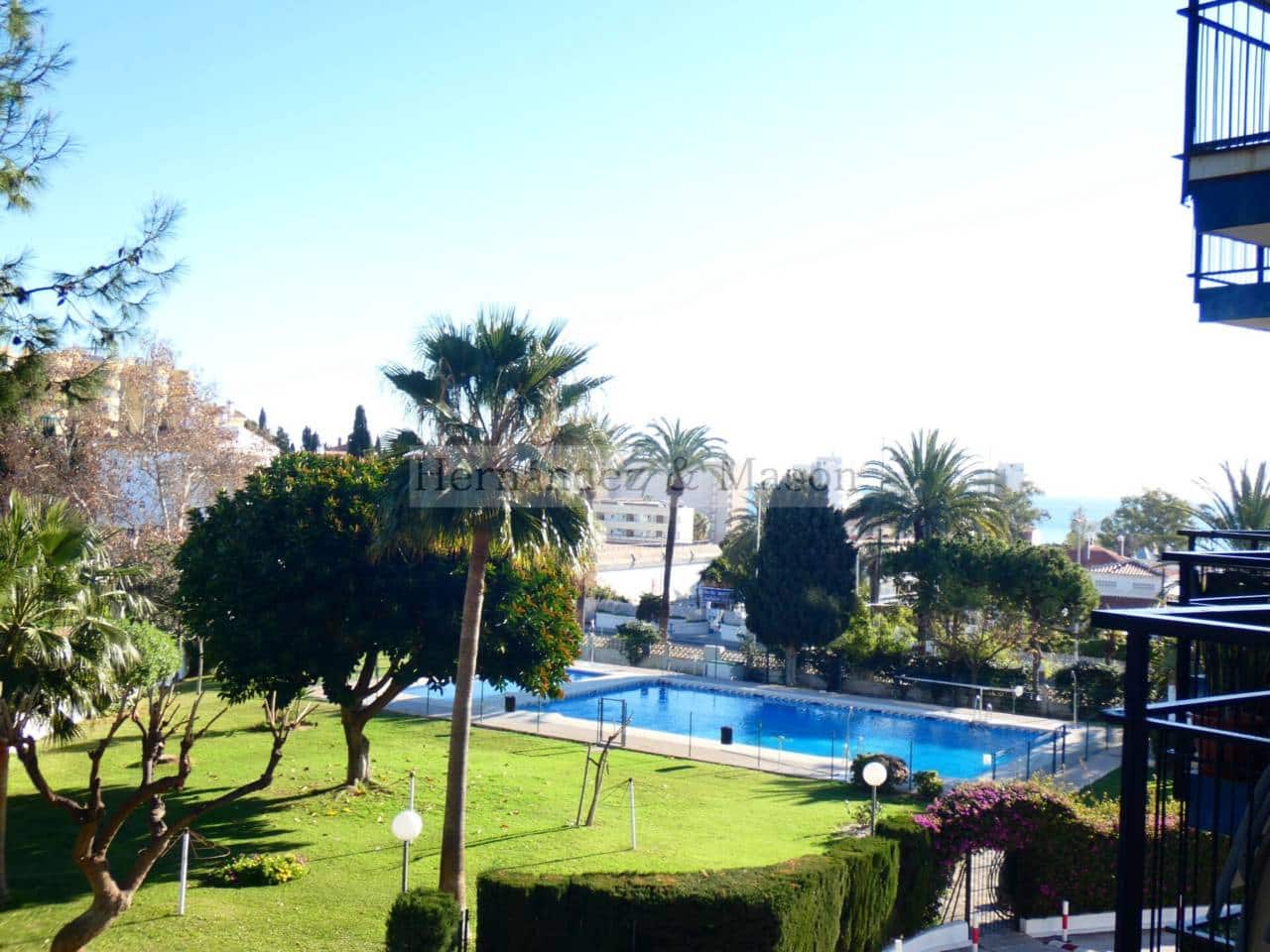 1 bedroom Apartment for rent in Benalmadena with pool - € 900 (Ref: 8740782)