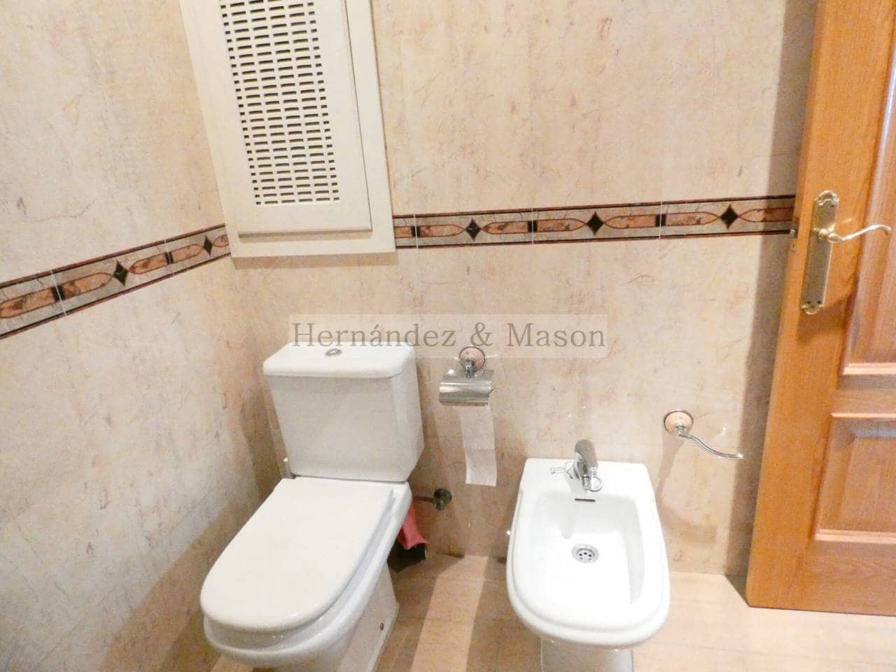 2 bedroom Flat for sale in Torremolinos with pool garage - € 430,000 (Ref: 8828378)