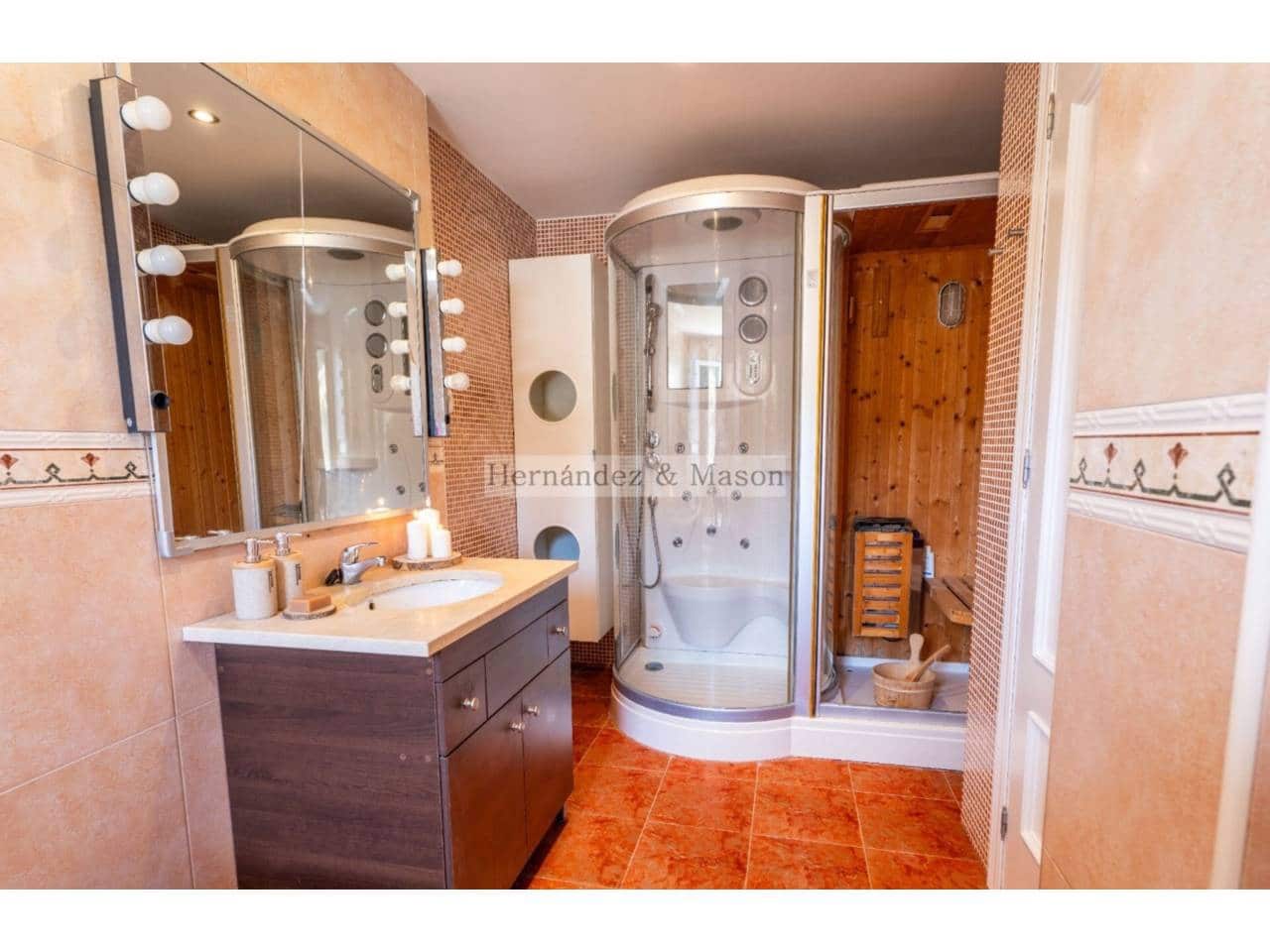 5 sypialnia Willa na sprzedaż w Benalmadena z basenem - 870 000 € (Ref: 8851138)