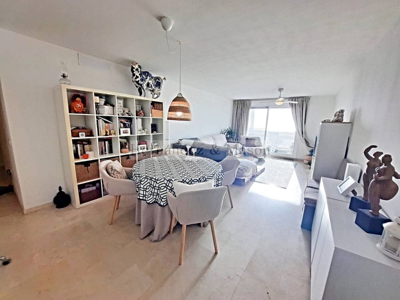 Ático de 2 habitaciones en Benalmádena en venta - 593.000 € (Ref: 9022905)