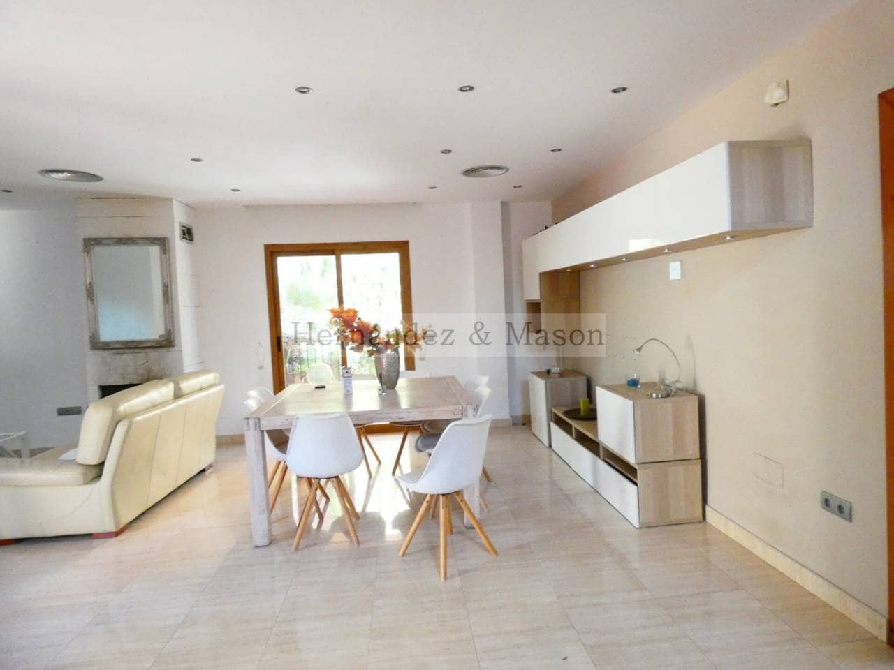 3 makuuhuone Huvila myytävänä paikassa Benalmadena mukana uima-altaan 
autotalli - 730 000 € (Ref: 9217781)