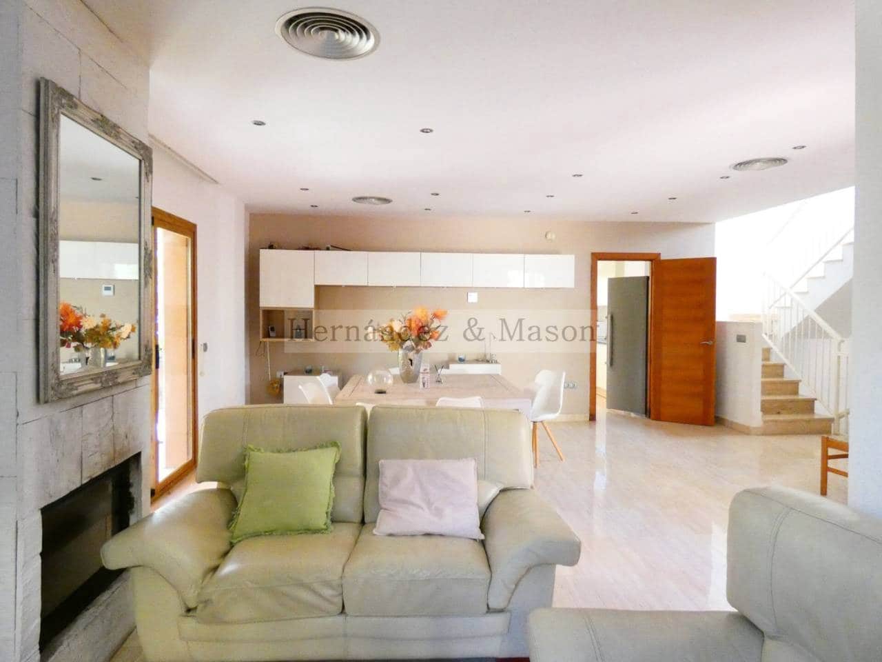 3 makuuhuone Huvila myytävänä paikassa Benalmadena mukana uima-altaan 
autotalli - 730 000 € (Ref: 9217781)