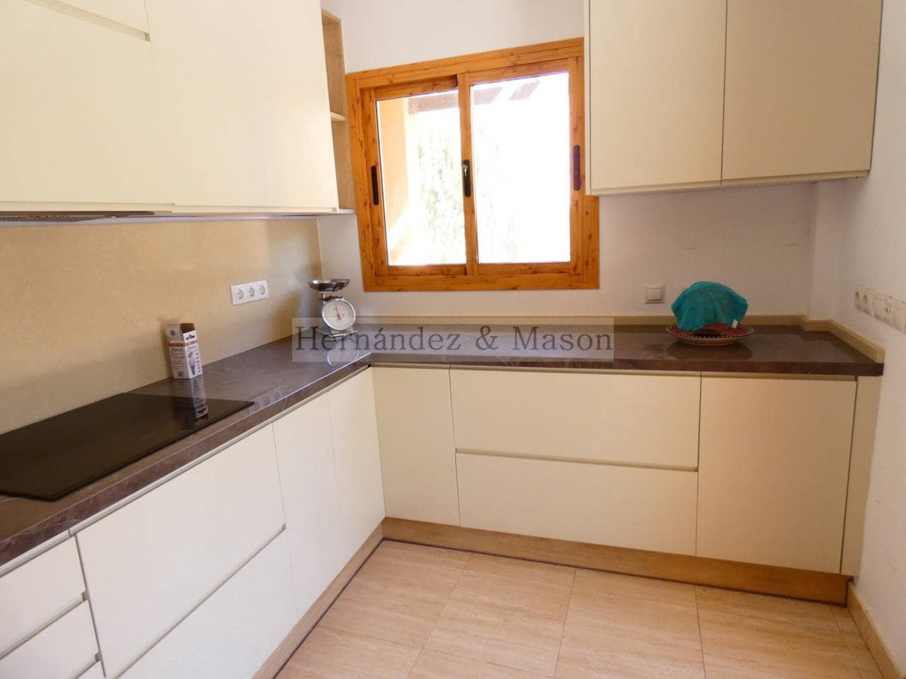 3 makuuhuone Huvila myytävänä paikassa Benalmadena mukana uima-altaan 
autotalli - 730 000 € (Ref: 9217781)