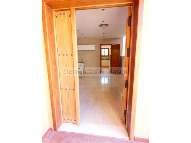 3 makuuhuone Huvila myytävänä paikassa Benalmádena mukana uima-altaan 
autotalli - 730 000 € (Ref: 9217781)