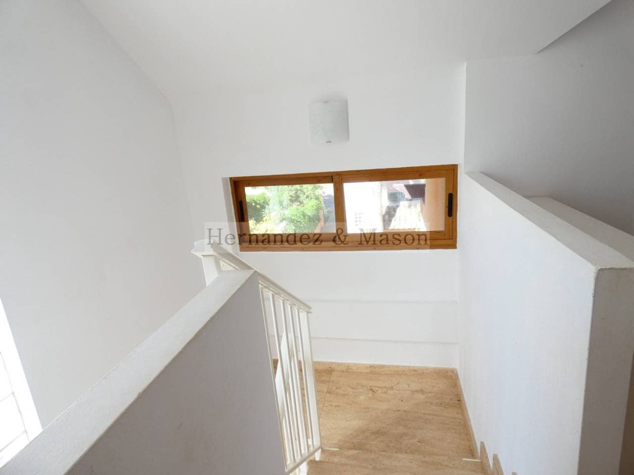 3 makuuhuone Huvila myytävänä paikassa Benalmadena mukana uima-altaan 
autotalli - 730 000 € (Ref: 9217781)