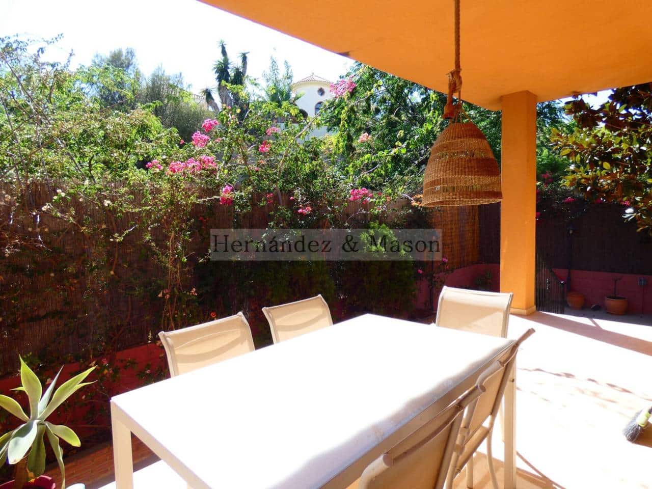 3 makuuhuone Huvila myytävänä paikassa Benalmadena mukana uima-altaan 
autotalli - 730 000 € (Ref: 9217781)