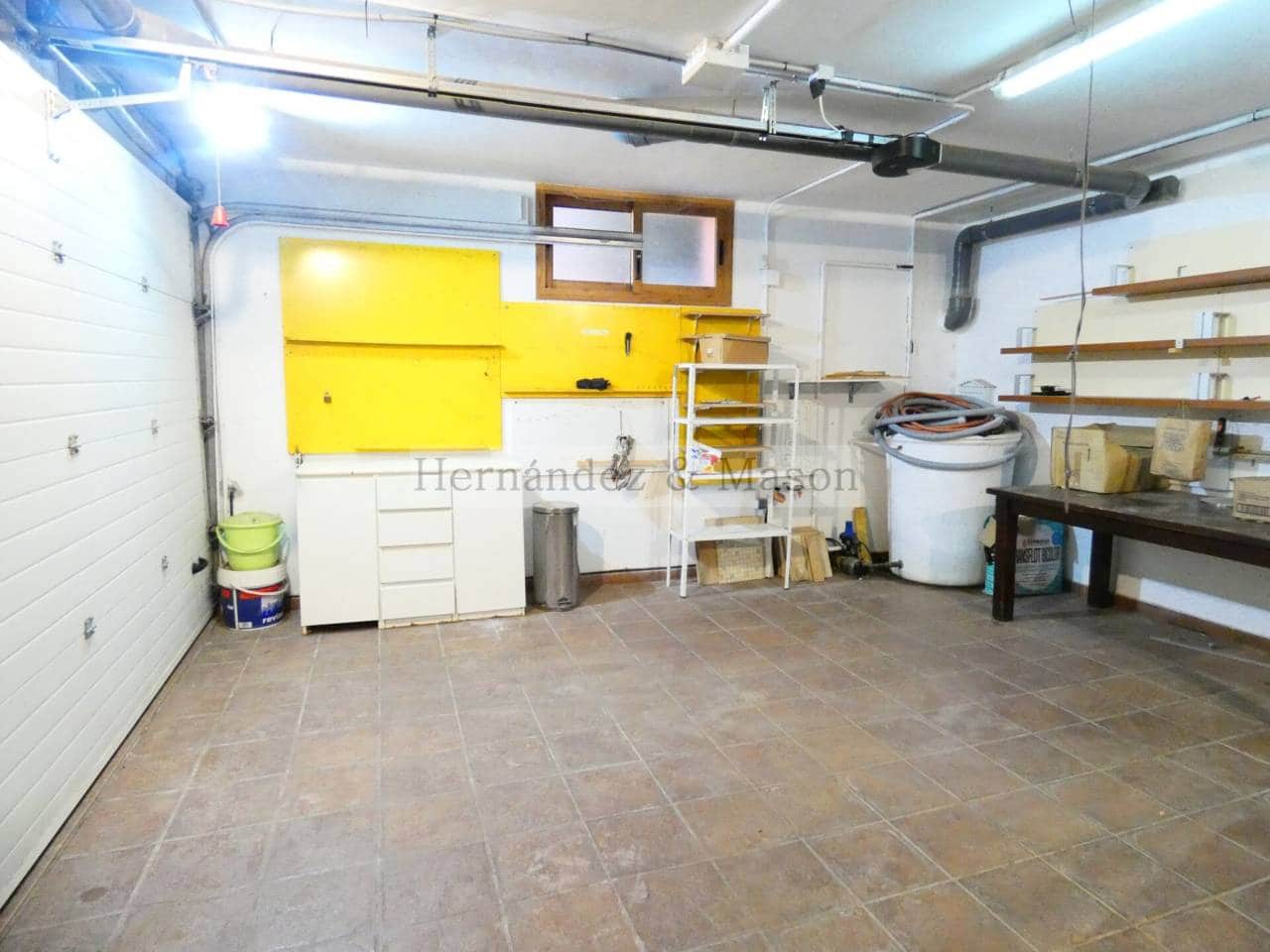 3 makuuhuone Huvila myytävänä paikassa Benalmadena mukana uima-altaan 
autotalli - 730 000 € (Ref: 9217781)