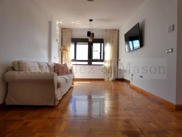 2 slaapkamer Flat te huur in Puerto Marina, Benalmádena met zwembad garage - € 1.300 (Ref: 9374956)