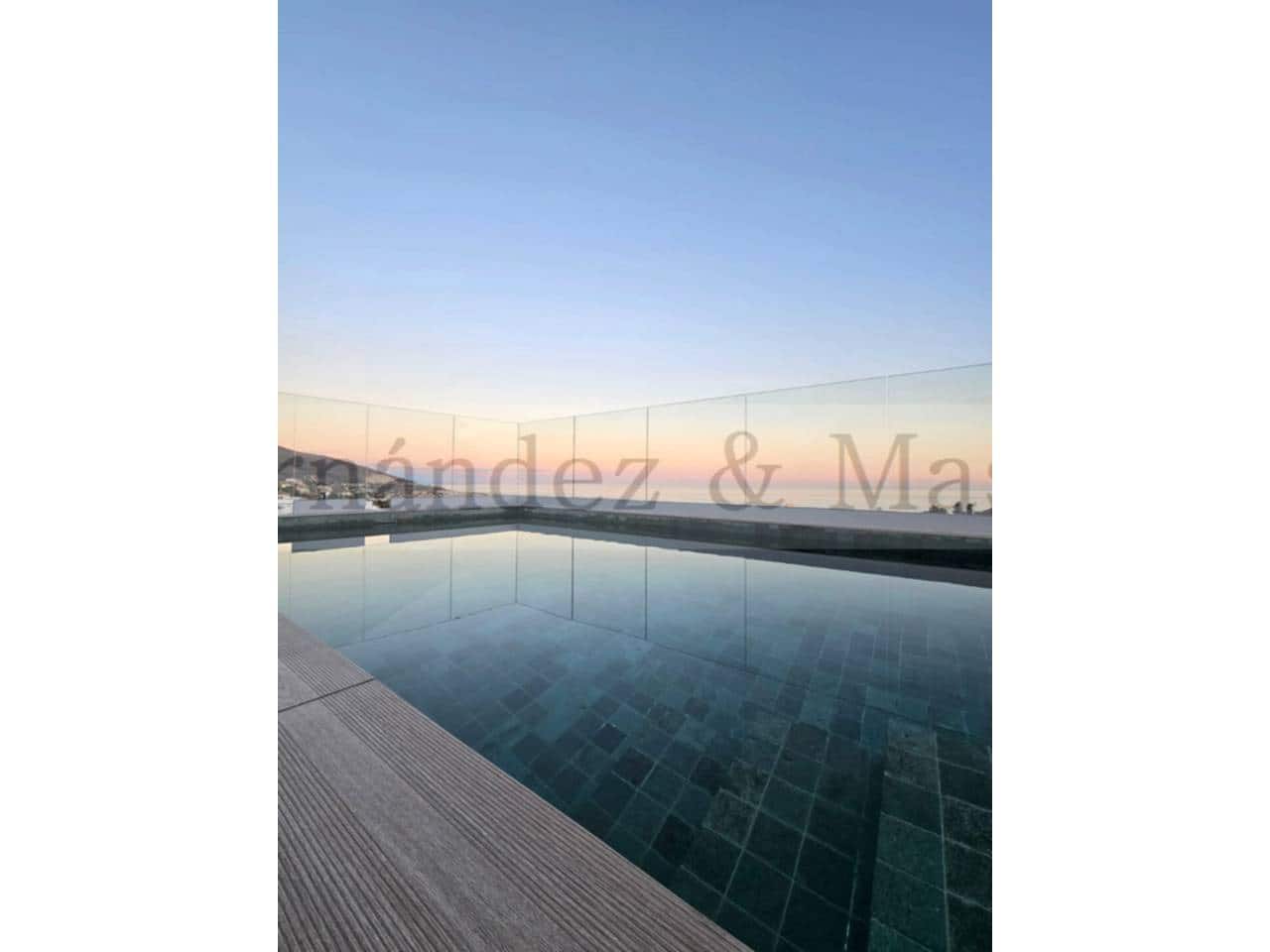 2 sovrum Lägenhet att hyra i Benalmadena med pool garage - 1 450 € (Ref: 9400374)