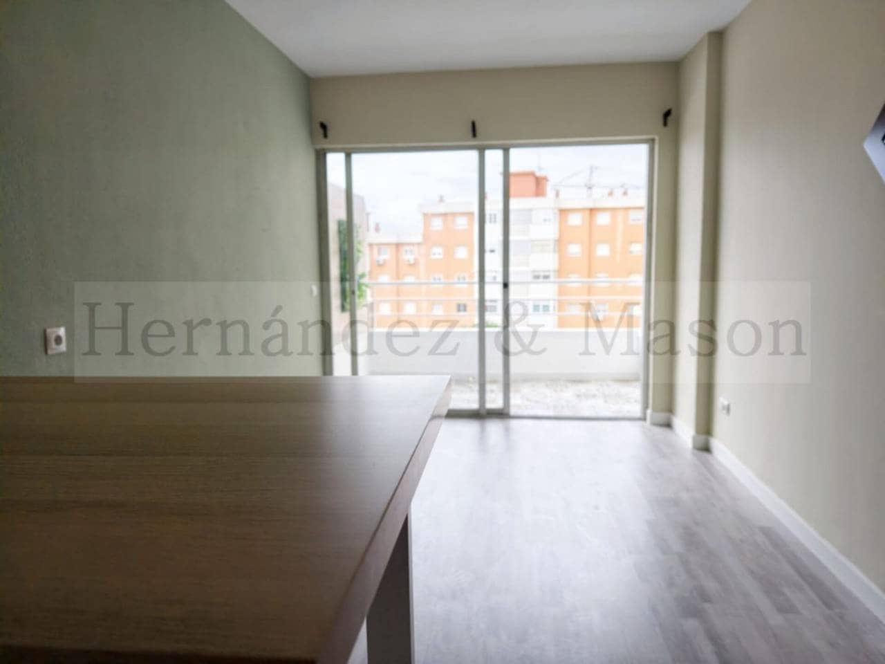 Leilighet til salgs i Torremolinos med svømmebasseng - € 168 000 (Ref: 9530258)