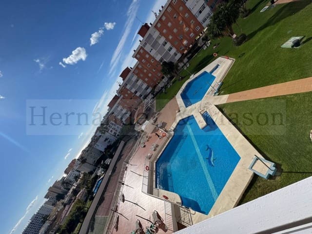 Piso en Torremolinos en venta con piscina - 168.000 € (Ref: 9530258)