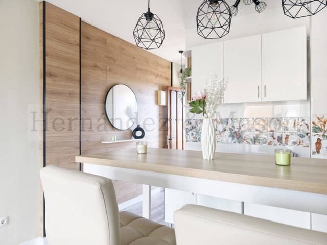 Piso en Torremolinos en venta con piscina - 168.000 € (Ref: 9530258)