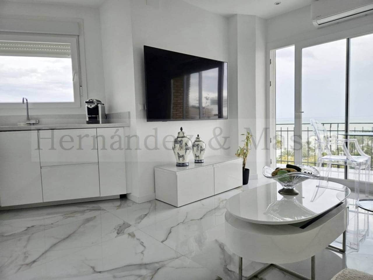 1 bedroom Apartment for sale in Benalmadena with pool - € 320,000 (Ref: 9625148)