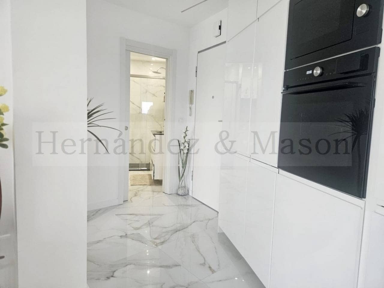 1 bedroom Apartment for sale in Benalmadena with pool - € 320,000 (Ref: 9625148)