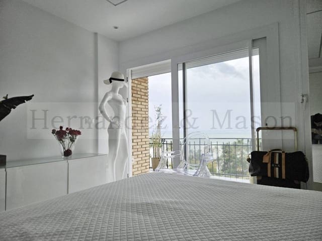 1 bedroom Apartment for sale in Benalmádena with pool - € 320,000 (Ref: 9625148)