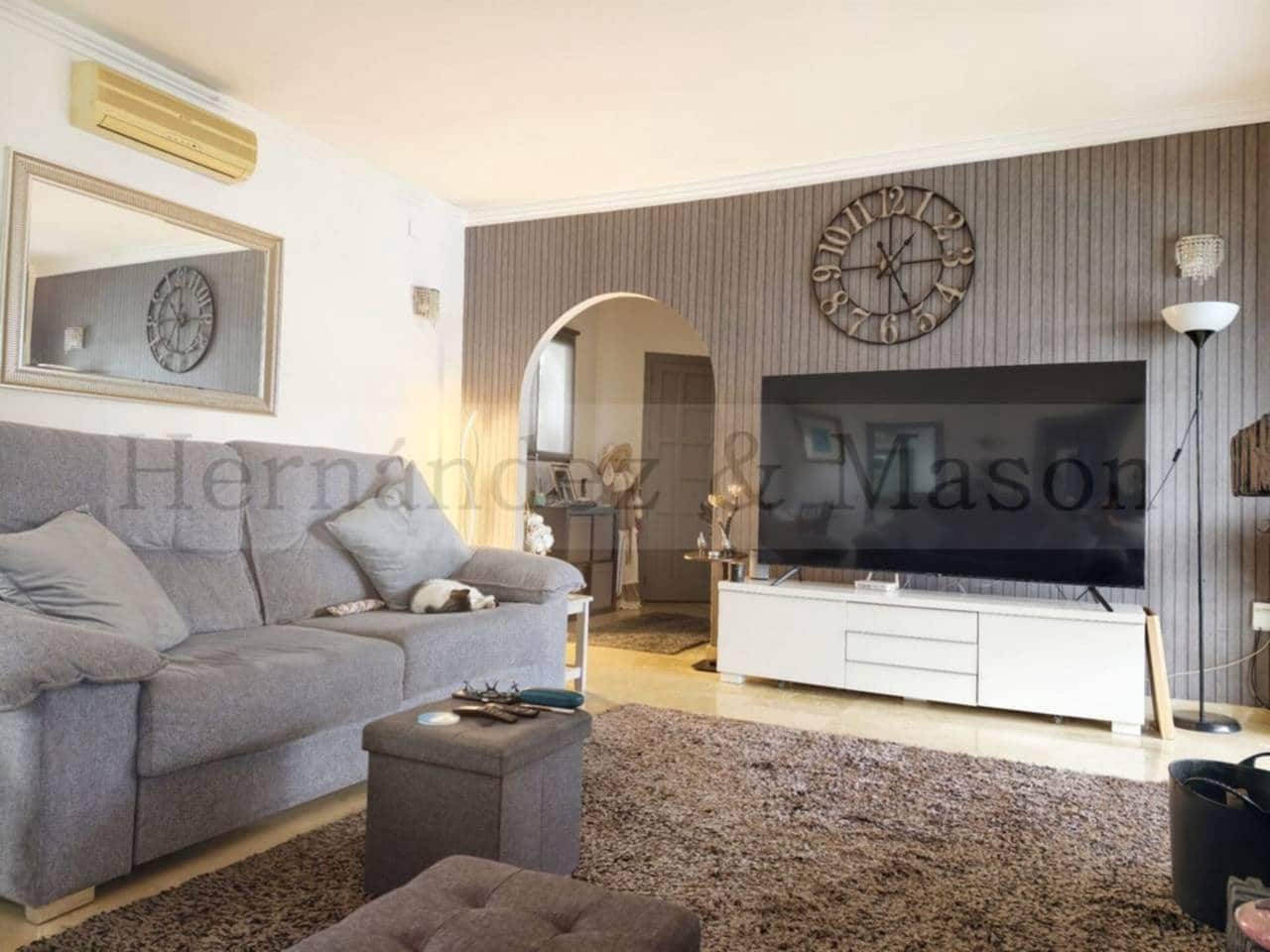 3 sypialnia Willa na sprzedaż w Benalmadena z basenem garażem - 680 000 € (Ref: 9651053)
