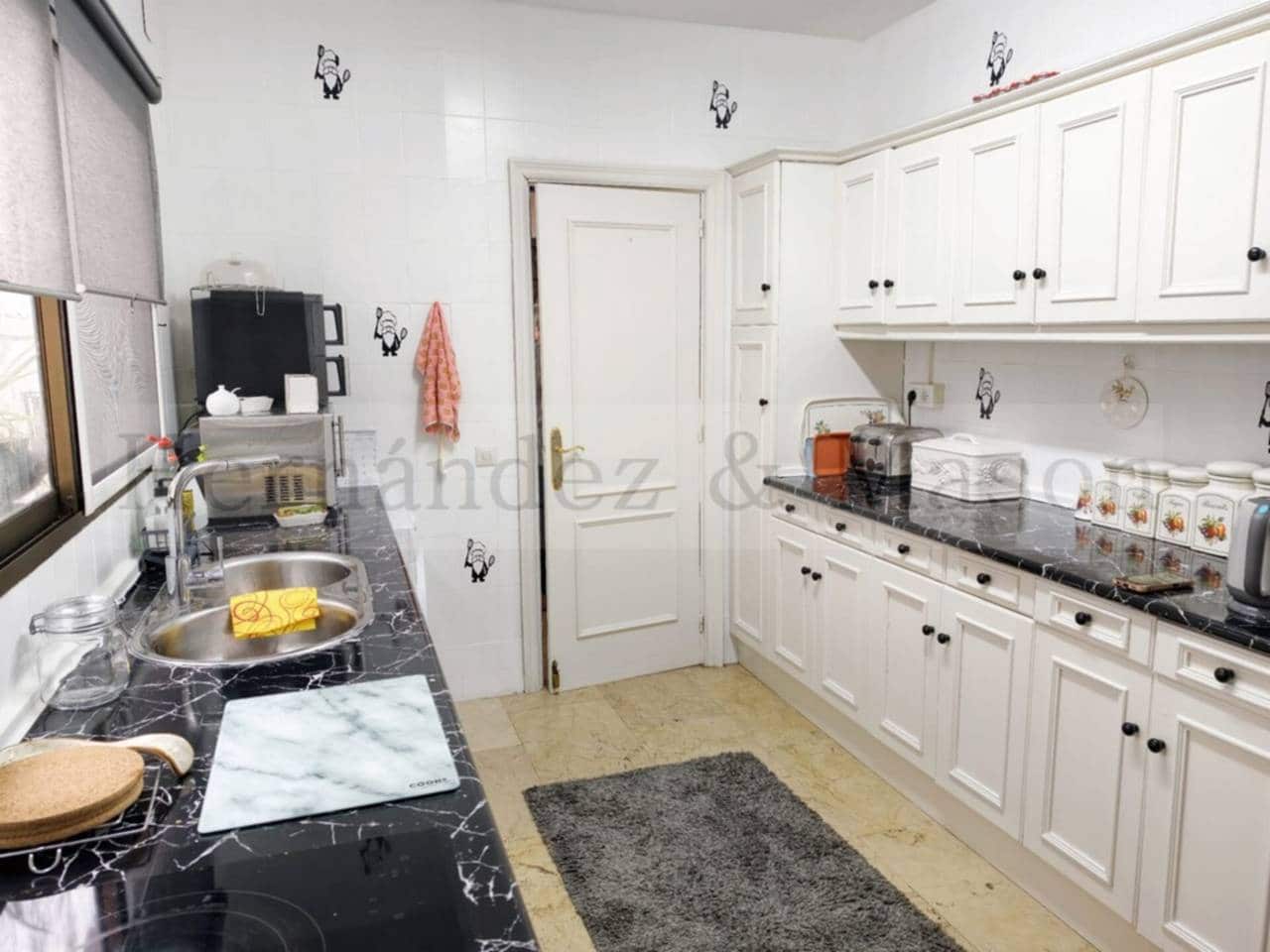 3 sypialnia Willa na sprzedaż w Benalmadena z basenem garażem - 680 000 € (Ref: 9651053)