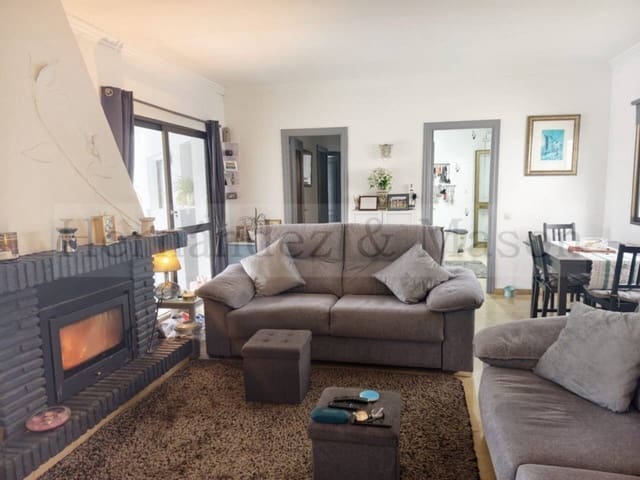 3 bedroom Villa for sale in Benalmádena with pool garage - € 680,000 (Ref: 9651053)