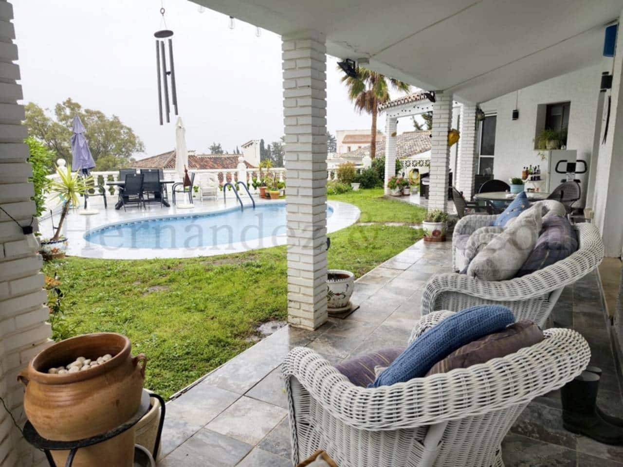 3 sypialnia Willa na sprzedaż w Benalmadena z basenem garażem - 680 000 € (Ref: 9651053)