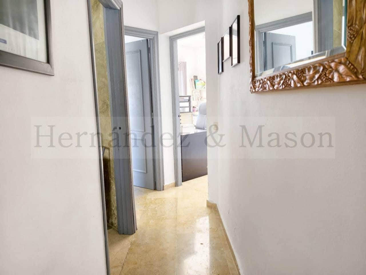 3 sypialnia Willa na sprzedaż w Benalmadena z basenem garażem - 680 000 € (Ref: 9651053)