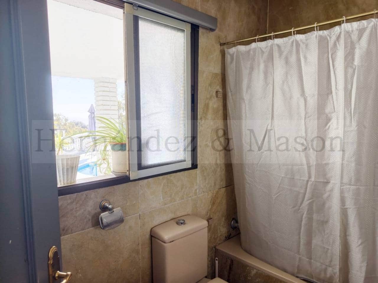 3 sypialnia Willa na sprzedaż w Benalmadena z basenem garażem - 680 000 € (Ref: 9651053)