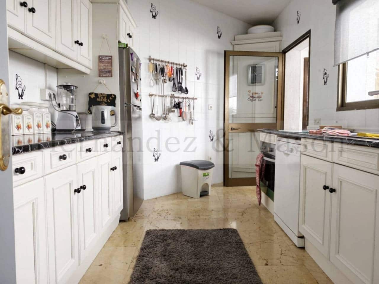 3 sypialnia Willa na sprzedaż w Benalmadena z basenem garażem - 680 000 € (Ref: 9651053)