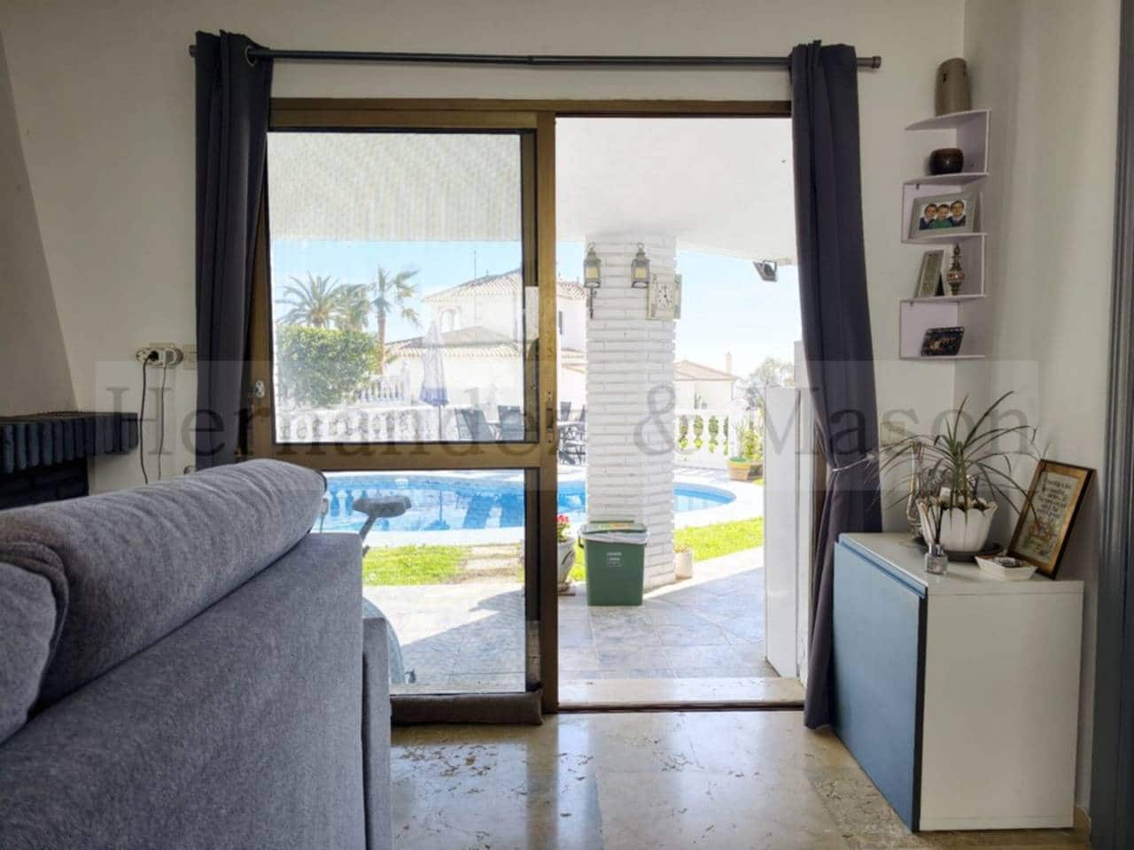 3 sypialnia Willa na sprzedaż w Benalmadena z basenem garażem - 680 000 € (Ref: 9651053)