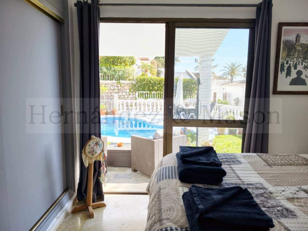 3 sypialnia Willa na sprzedaż w Benalmadena z basenem garażem - 680 000 € (Ref: 9651053)