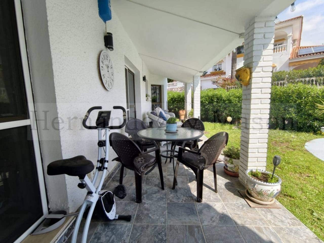 3 sypialnia Willa na sprzedaż w Benalmadena z basenem garażem - 680 000 € (Ref: 9651053)