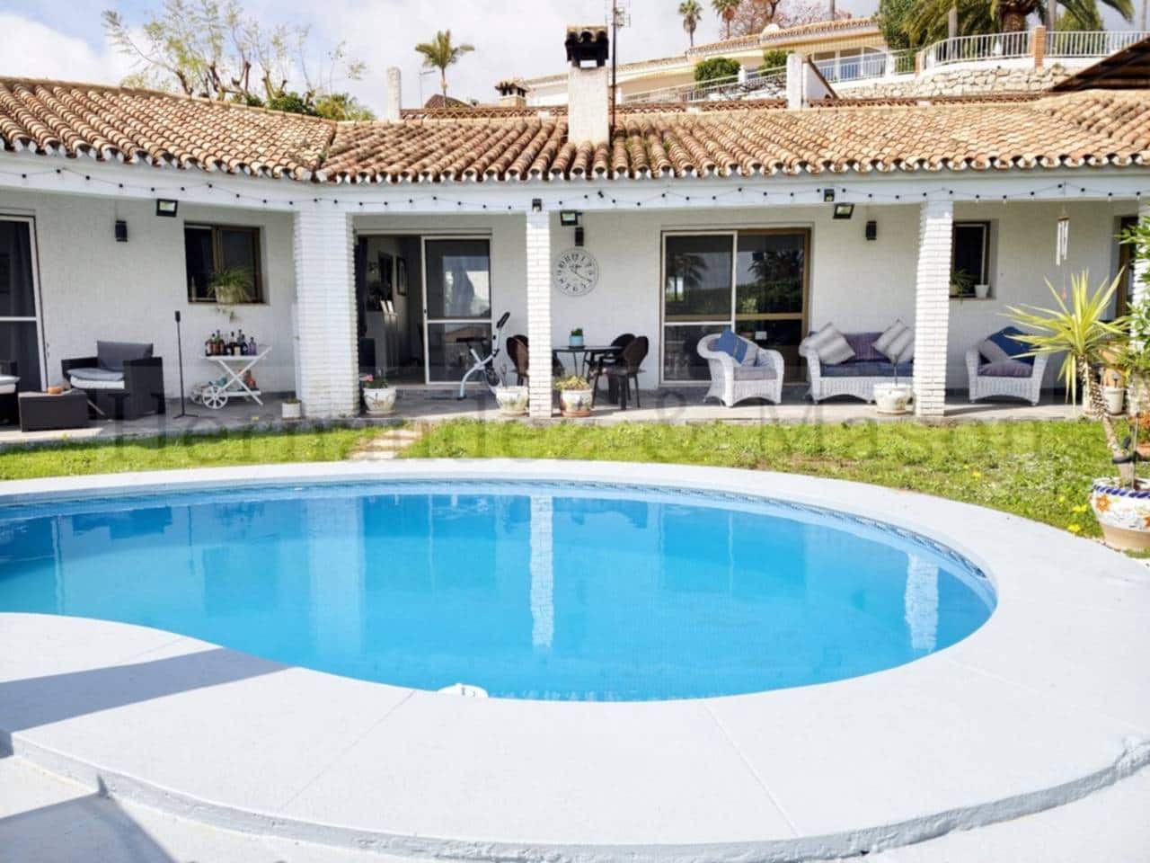 3 sypialnia Willa na sprzedaż w Benalmadena z basenem garażem - 680 000 € (Ref: 9651053)