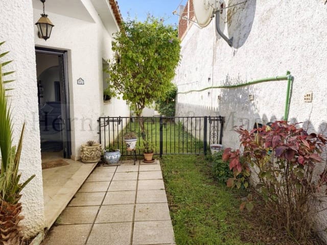 3 makuuhuone Huvila myytävänä paikassa Benalmádena mukana uima-altaan 
autotalli - 680 000 € (Ref: 9651053)