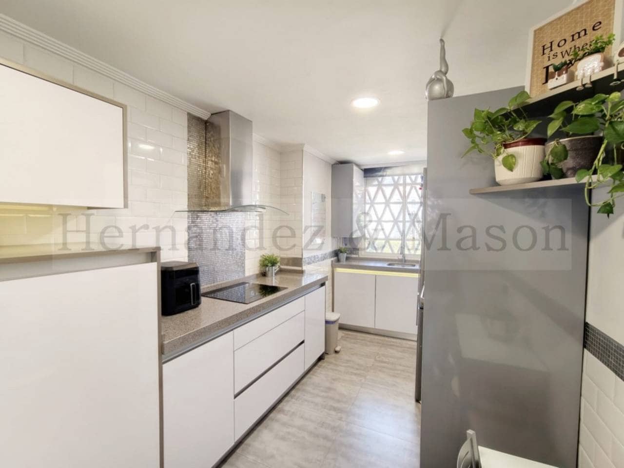 3 bedroom Flat for sale in Torremolinos with pool garage - € 460,000 (Ref: 9720999)