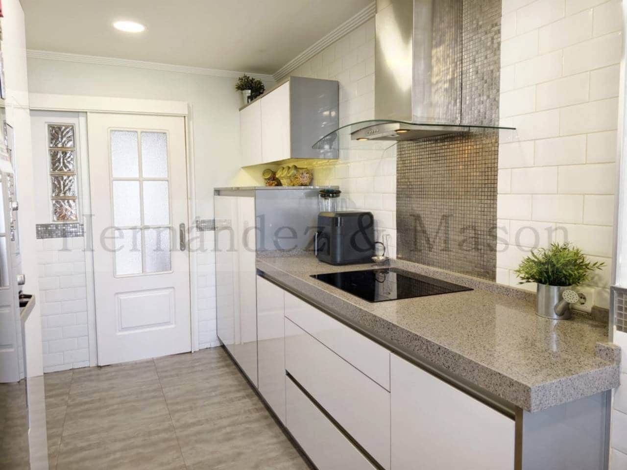 3 bedroom Flat for sale in Torremolinos with pool garage - € 460,000 (Ref: 9720999)