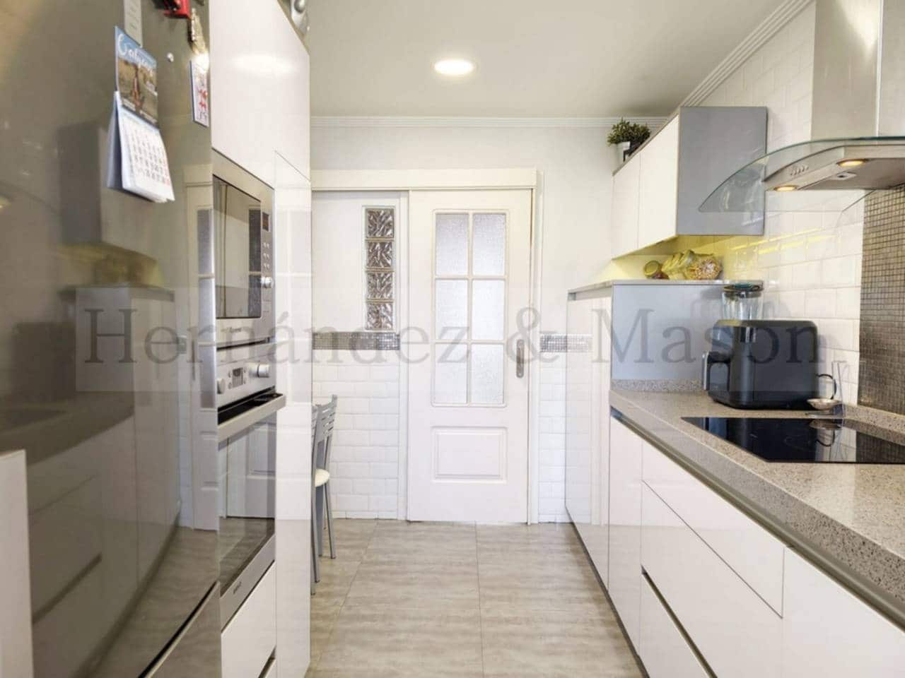 3 bedroom Flat for sale in Torremolinos with pool garage - € 460,000 (Ref: 9720999)