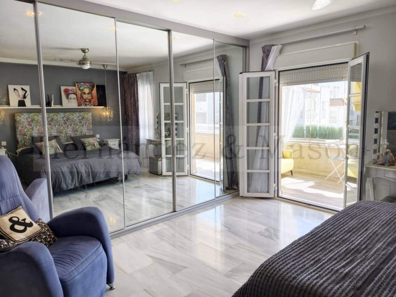 3 bedroom Flat for sale in Torremolinos with pool garage - € 460,000 (Ref: 9720999)