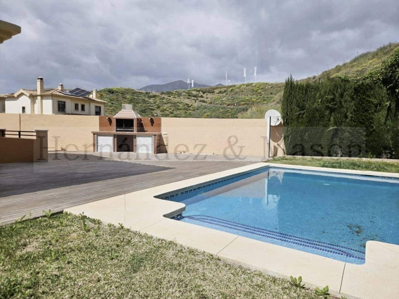 3 bedroom Terraced Villa for sale in Fuengirola with pool garage - € 750,000 (Ref: 9731570)