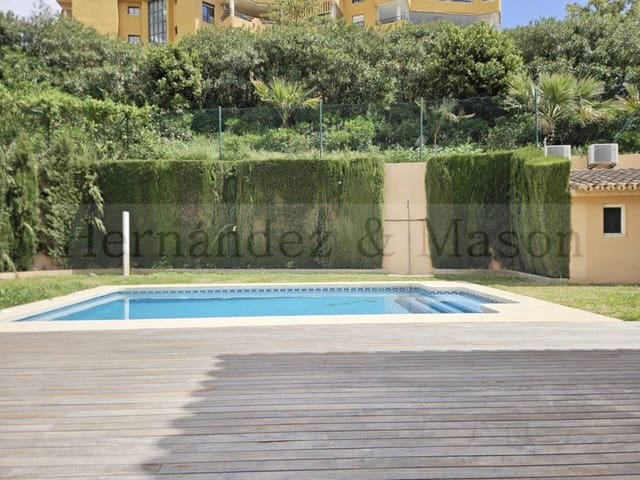 3 soveværelse Rækkehus til salg i Los Pacos, Fuengirola med swimmingpool garage - € 750.000 (Ref: 9731570)