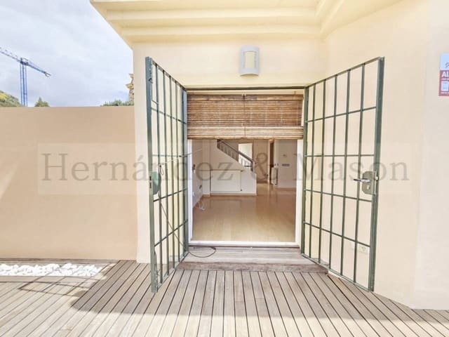 3 soveværelse Rækkehus til salg i Los Pacos, Fuengirola med swimmingpool garage - € 750.000 (Ref: 9731570)