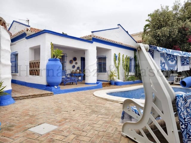 4 soveværelse Villa til salg i Benalmádena med swimmingpool garage - € 1.375.000 (Ref: 9755190)