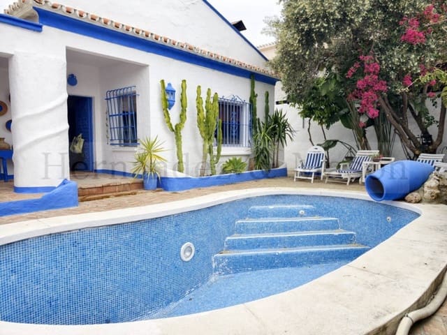 4 soveværelse Villa til salg i Benalmádena med swimmingpool garage - € 1.375.000 (Ref: 9755190)