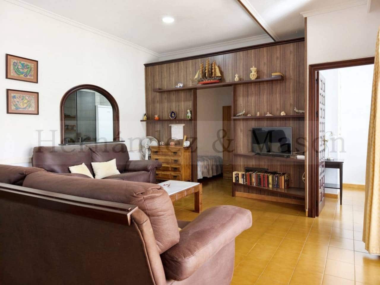 2 bedroom Flat for sale in Benalmadena with pool garage - € 275,000 (Ref: 9772601)