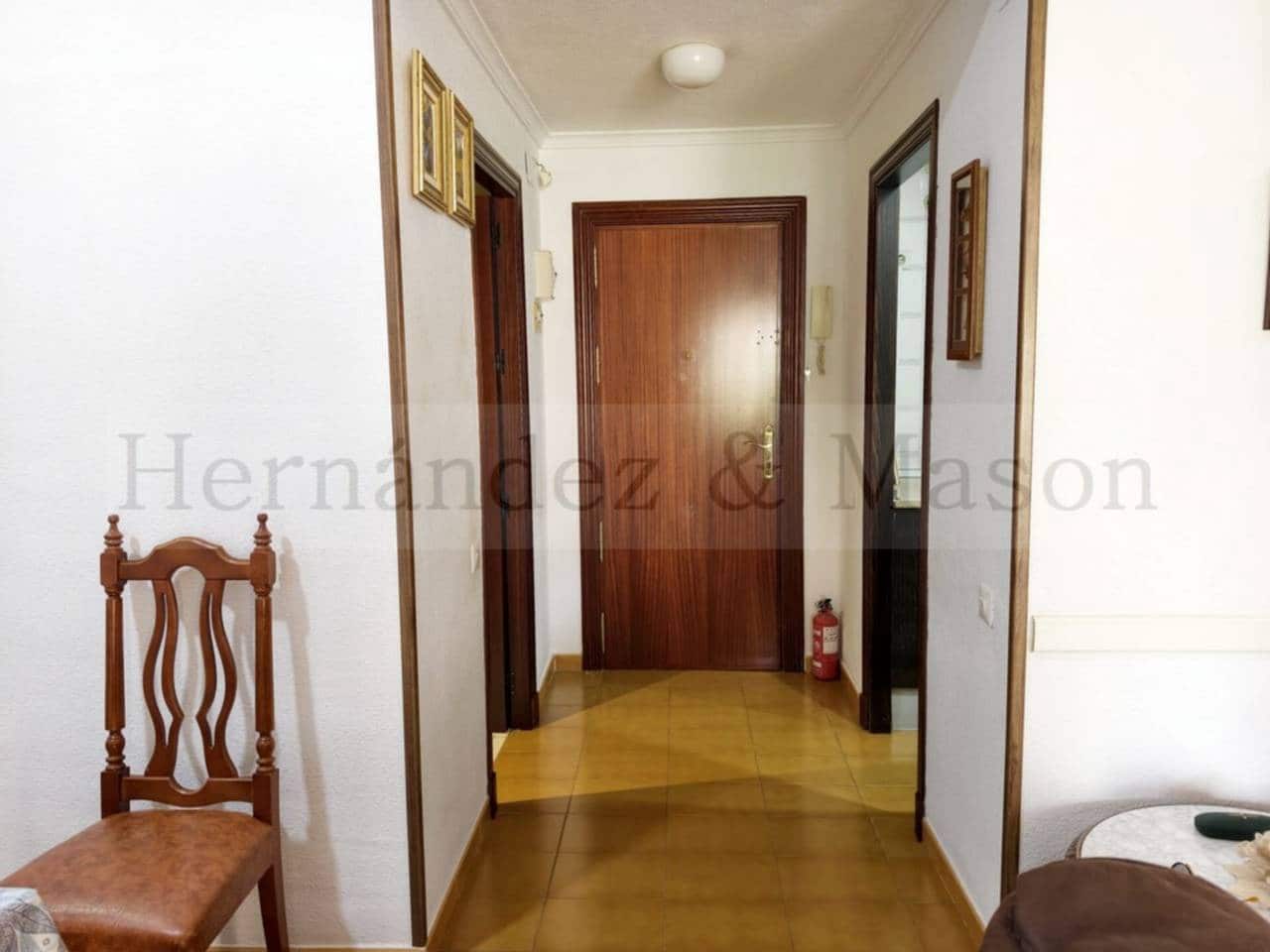 2 bedroom Flat for sale in Benalmadena with pool garage - € 275,000 (Ref: 9772601)