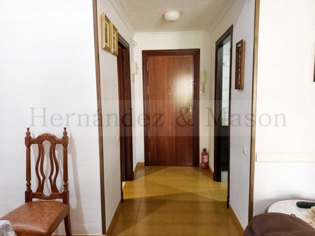 Piso de 2 habitaciones en Benalmádena en venta con piscina garaje - 275.000 € (Ref: 9772601)