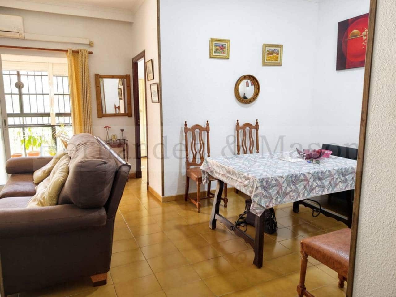 2 bedroom Flat for sale in Benalmadena with pool garage - € 275,000 (Ref: 9772601)