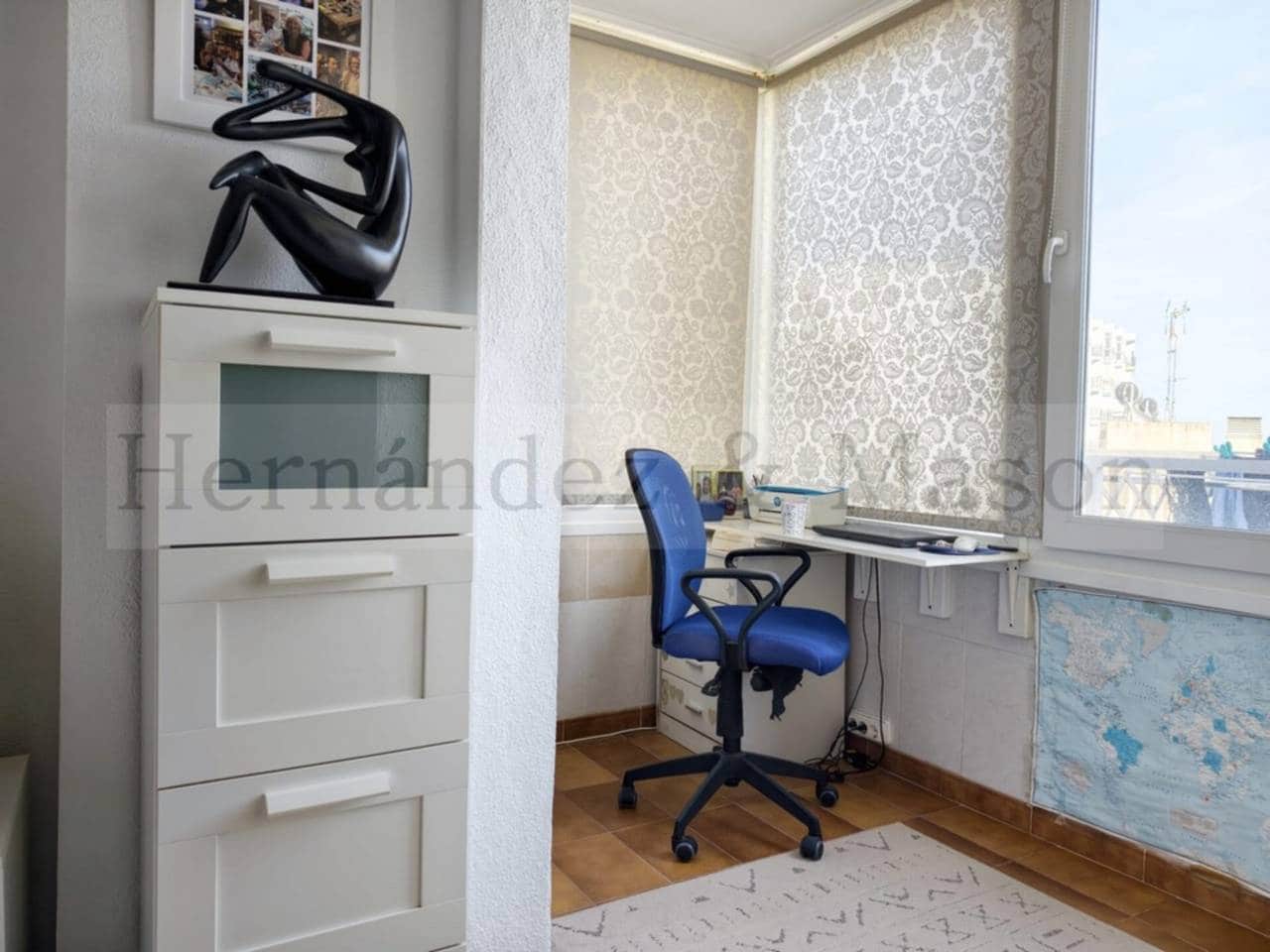 2 bedroom Flat for sale in Benalmadena with pool garage - € 280,000 (Ref: 9788076)