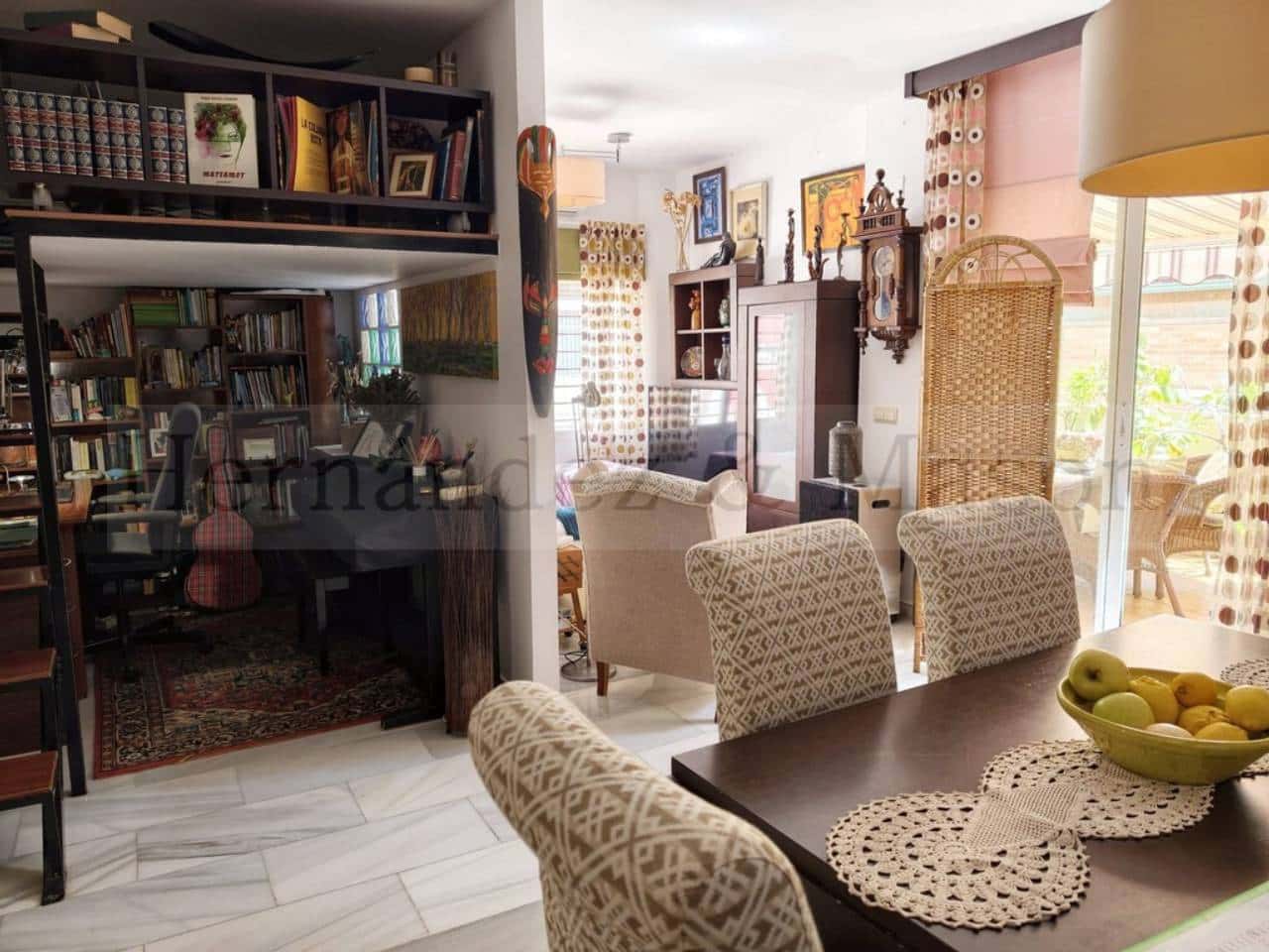 Piso de 2 habitaciones en Torremolinos en venta con garaje - 285.000 € (Ref: 9821863)