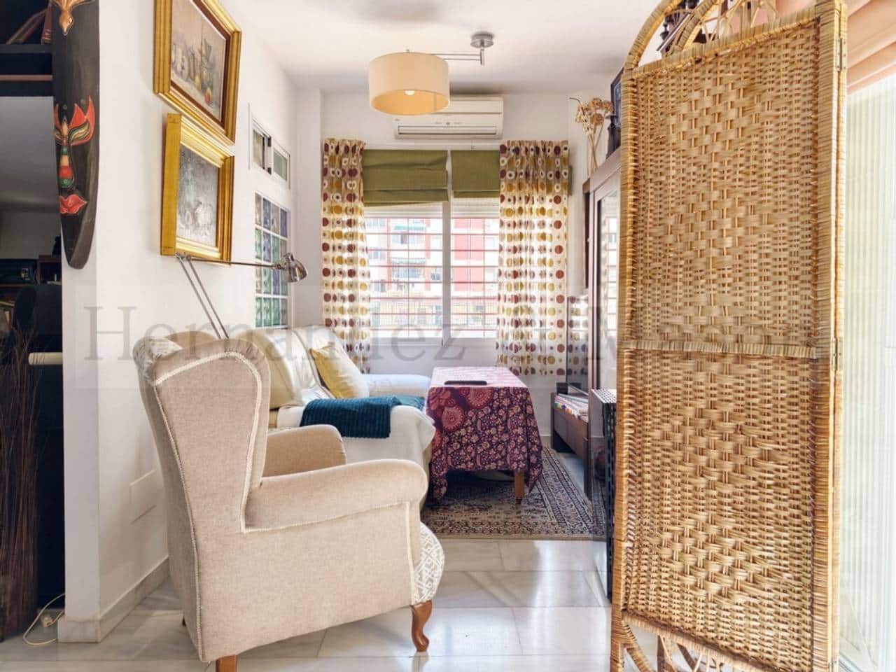 Piso de 2 habitaciones en Torremolinos en venta con garaje - 285.000 € (Ref: 9821863)