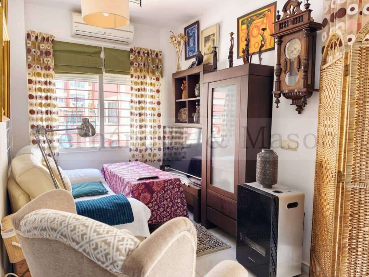 Piso de 2 habitaciones en Torremolinos en venta con garaje - 285.000 € (Ref: 9821863)